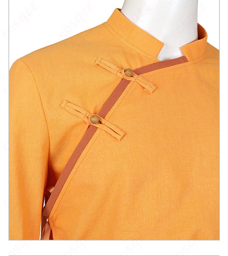 コスプレ衣装 斜襟ディテール|アンのコスプレ衣装の斜め襟の装飾の詳細を撮影した画像。