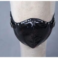 勝利の女神NIKKE メイデン風コスプレ衣装 ダークで艶やかな軍服スタイルが写真映え - 4枚目の画像（サムネイル）