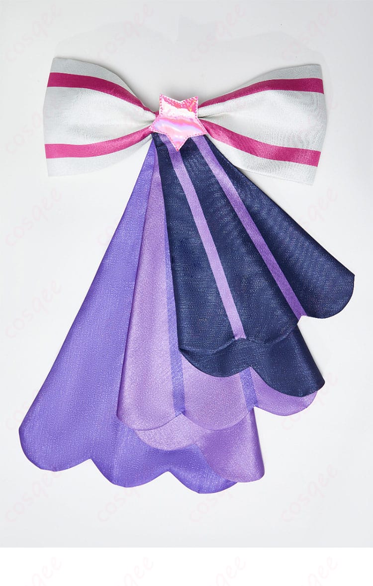 コスプレ衣装背面の蝶結び飾りの細部画像、可愛らしさが際立つ。