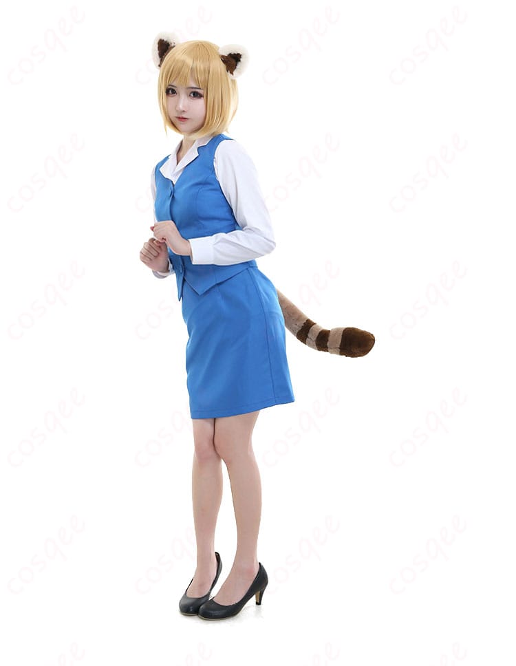 アグレッシブ烈子の烈子(レッサーパンダ)がコスプレ衣装を着た左側画像。コスプレ衣装の後ろ姿が確認できる。