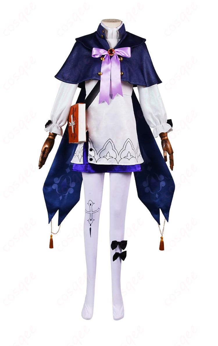 服装前面のディテール、胸飾りやコートの細部まで再現