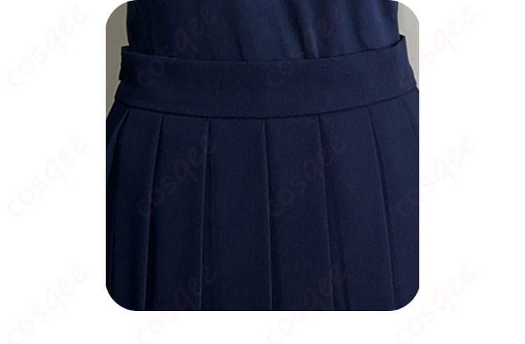 長袖インナーの領口部分のデザイン詳細