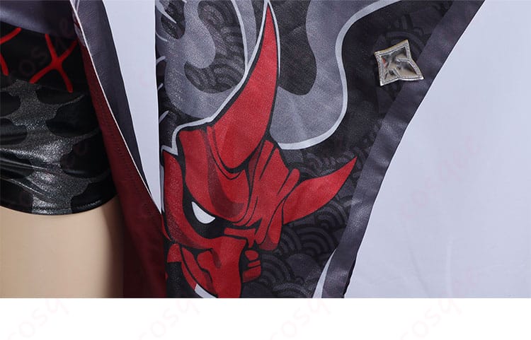 崩壊:スターレイル 黄泉 コスプレ衣装 戦闘服の前胸部分の装飾細部。高品質の刺繍とデザインが施されています。