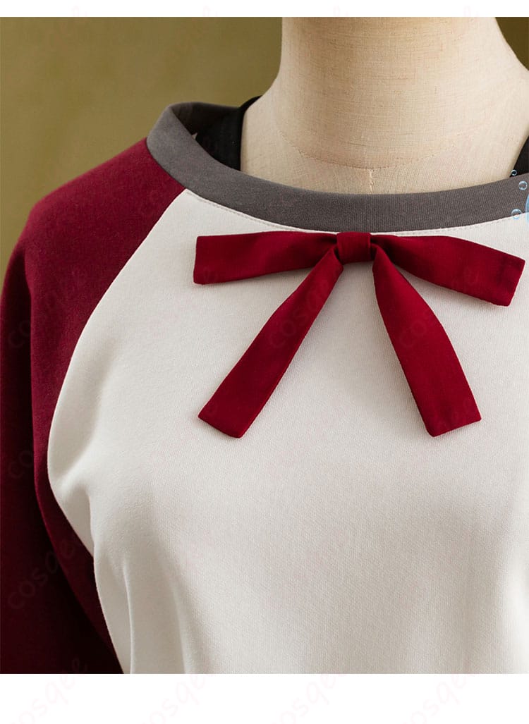 服装の襟の装飾細部画像