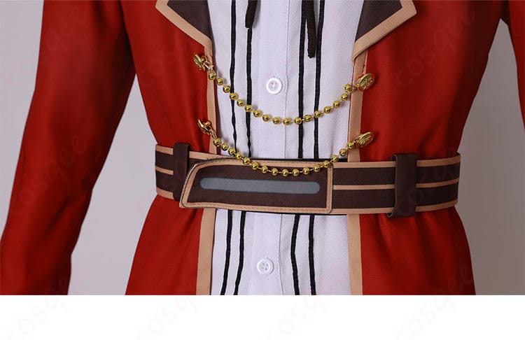 コスプレ衣装の装飾ディテール、細かい刺繍と仕立てが目を引きます。