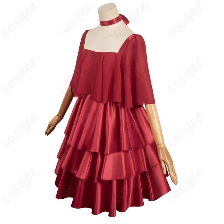 フリーレンの赤いドレスで気品ある佇まいに｜撮影もイベントも華やかに決まります - 2枚目の画像