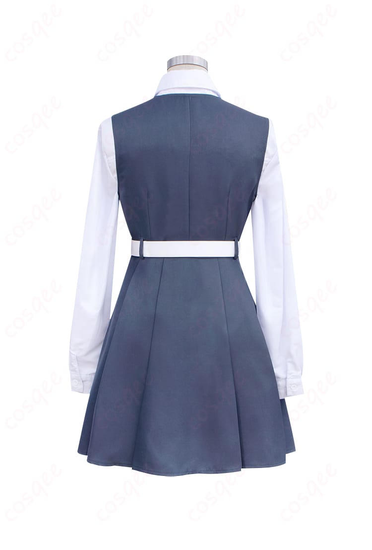 木野ひまり コスプレ衣装 背面画像 『ささやくように恋を唄う』のキャラクター衣装の背面画像。背中部分のディテールまで完璧に再現。