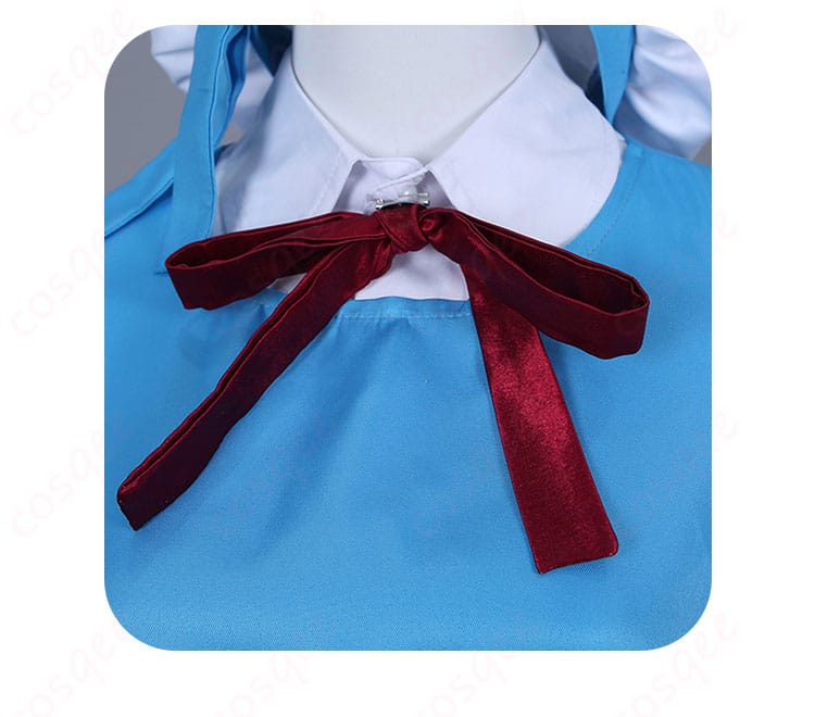 杜乃こりす コスプレ衣装の領口部分の装飾ディテール。細かな刺繍やデザインが忠実に再現されています。