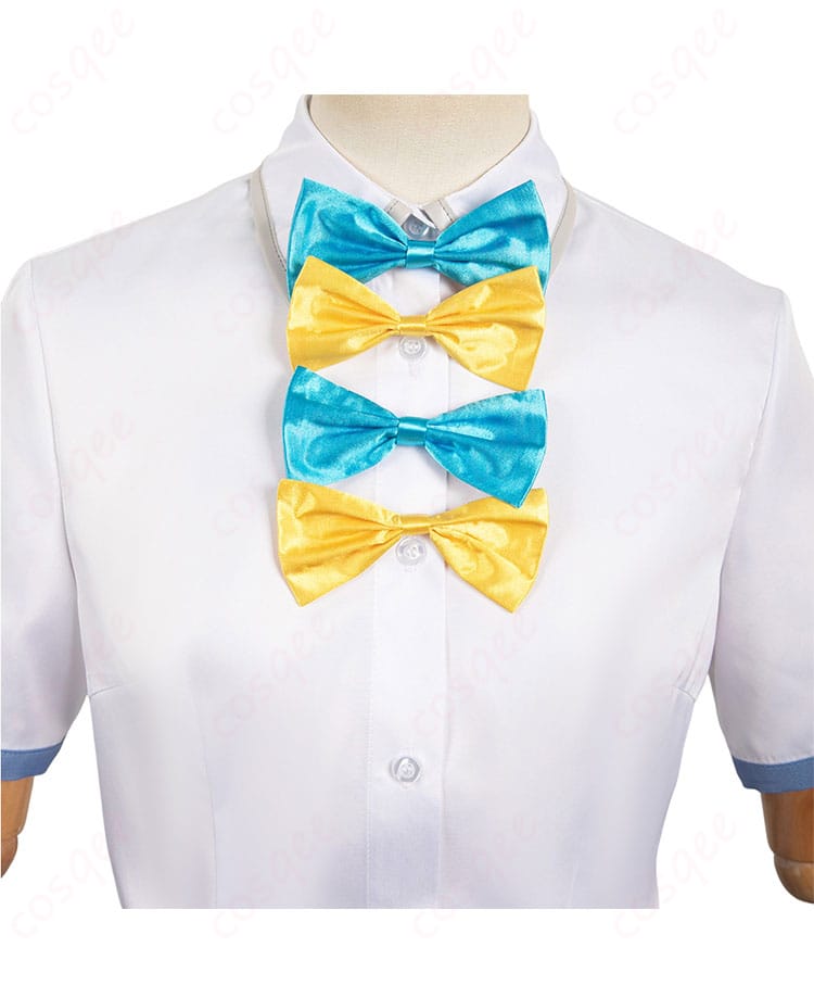 衿部分の装飾細部。八奈見杏菜のコスプレ衣装の特徴的なアクセントを強調。