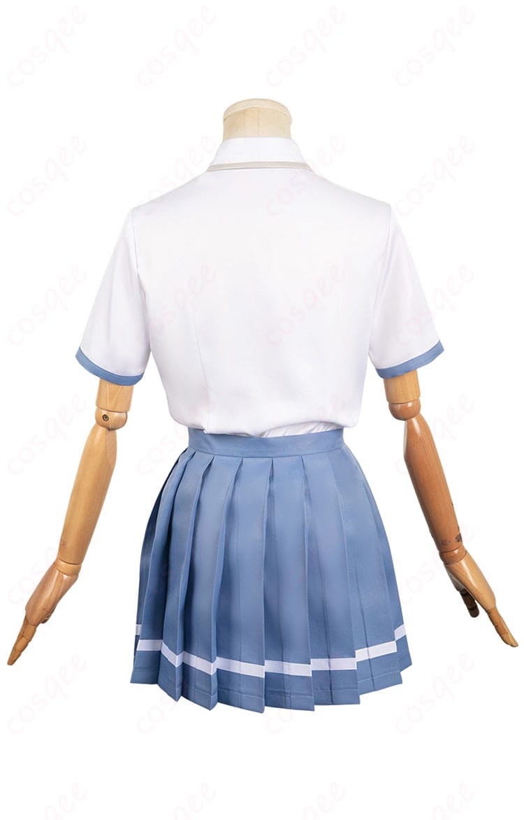 商品背面のデザイン。背中部分のディテールを含む、リアルな再現。