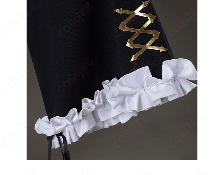 パニシング:グレイレイヴン 21号・XXI コスプレ衣装の衣袖装飾のアップ画像。精細な刺繍と美しいデザイン。