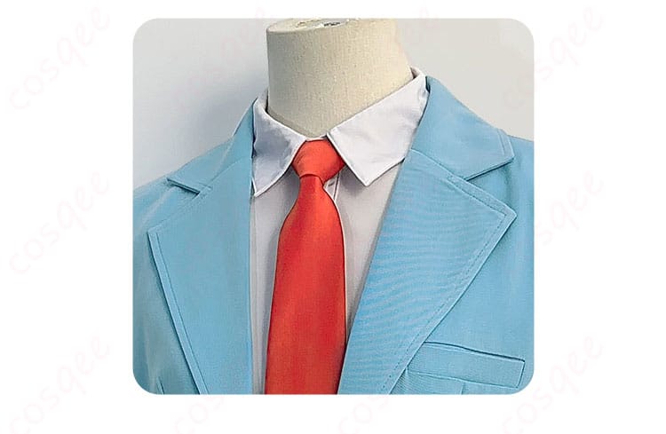 岩倉美津未コスプレ衣装の襟元装飾、精緻な刺繍とデザイン