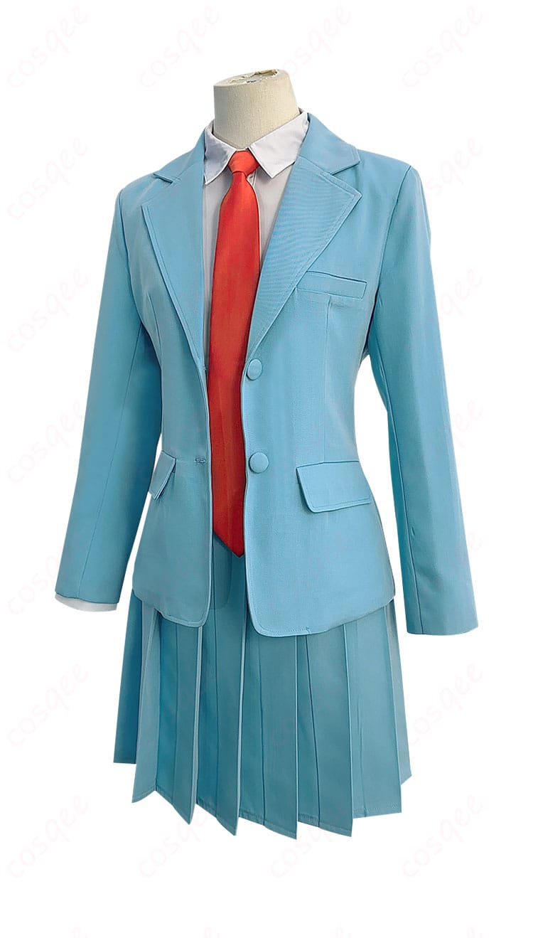 岩倉美津未コスプレ衣装の左側画像、制服のシルエットを強調