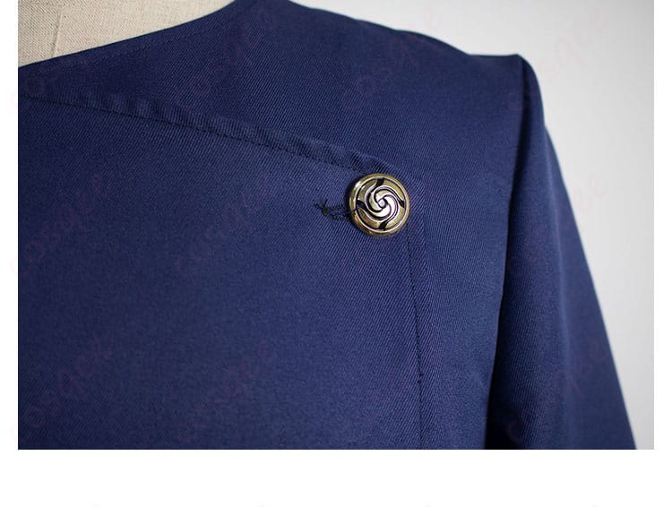 究極メカ丸 コスプレ衣装の衣領部分の細部。精密な仕上げと質感。