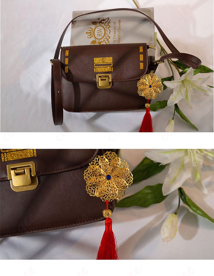 アニー・レスター衣装の肩包の装飾部分。コスプレの必需品、細部まで美しい仕上がり。