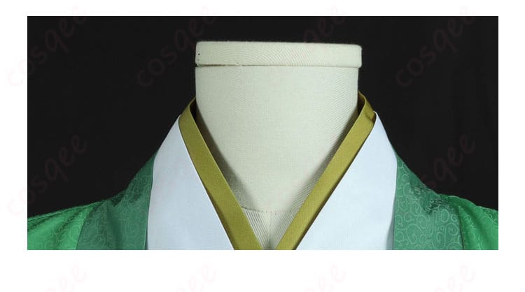 衣装の襟部分の装飾ディテールです。高い再現度が特徴です。