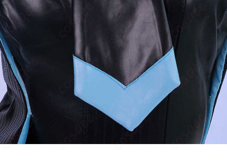 初音ミク バニーコスプレ衣装のネクタイ装飾。可愛いバニーガールスタイルのアクセント。