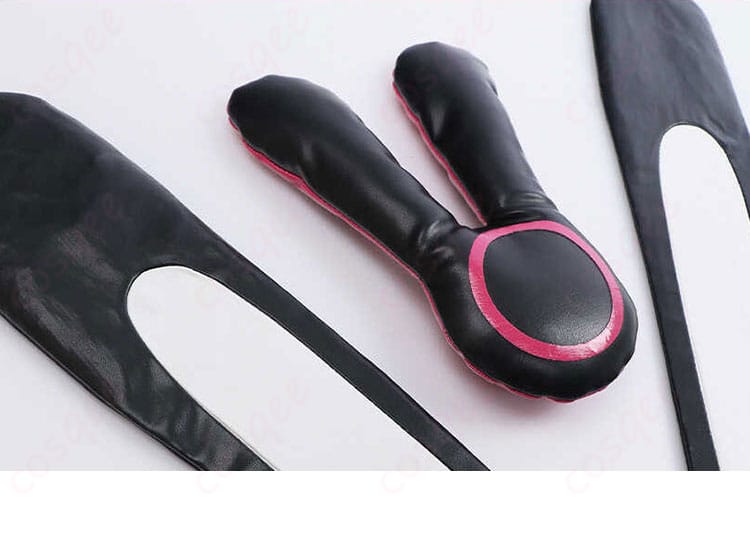 初音ミク バニーコスプレ衣装の髪飾りとアクセサリー。全体のコスプレスタイルを完璧に演出。