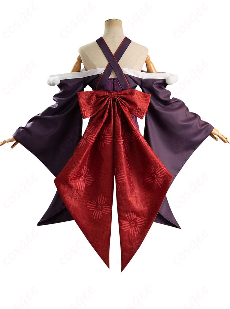 ムラサメ コスプレ衣装の背面画像。背部の蝶結びとコルセットベルトのデザインを強調。