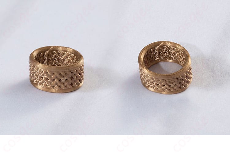 「第五人格 隠者(アルヴァ・ロレンツ)コスプレ衣装 首飾りのディテール、精緻なアクセサリー