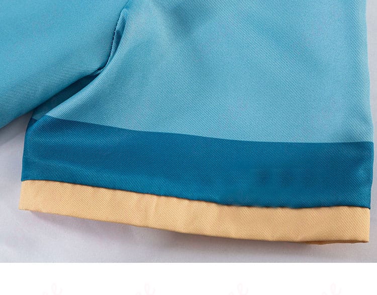 衣袖の装飾ディテールを示す画像