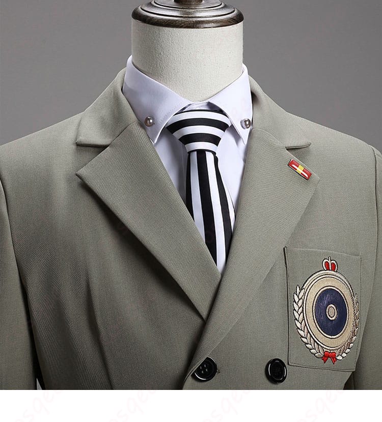 ペルソナ5 明智吾郎 コスプレ衣装 上衣のディテール画像。シャツとジャケットの縫製やデザインがしっかり再現されています。