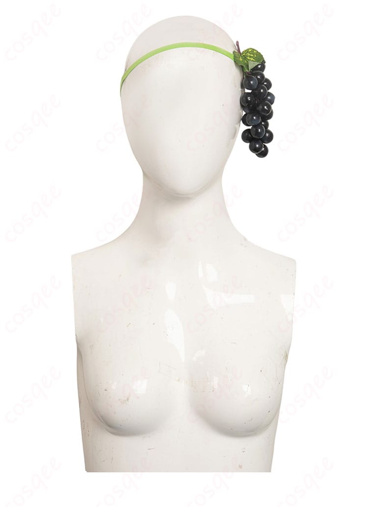 アイリスの頭飾り、葡萄モチーフの装飾。キャラクターらしいアクセントが加えられています。