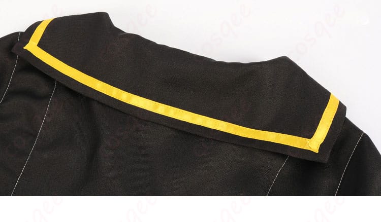 久慈川りせ コスプレ衣装の背面披肩装飾。背中の美しいディテールを強調。