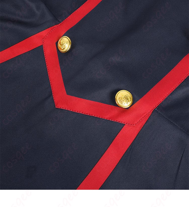 衣装のボタン装飾のディテール画像。高品質なボタンで、全体の美しさを引き立てます。