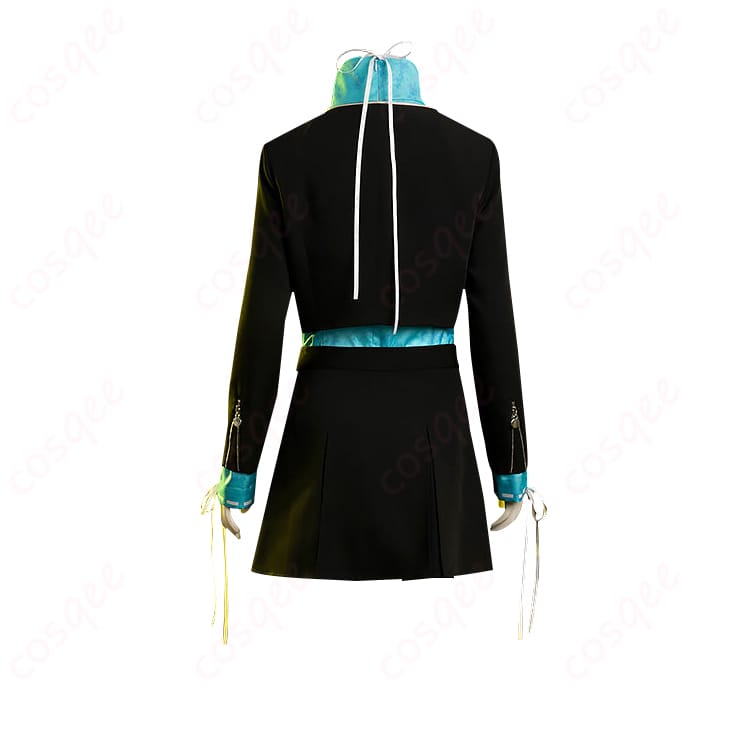 ペルソナ3 リロード 山岸風花 コスプレ衣装 背面画像、背中部分のディテールが丁寧に再現されています。