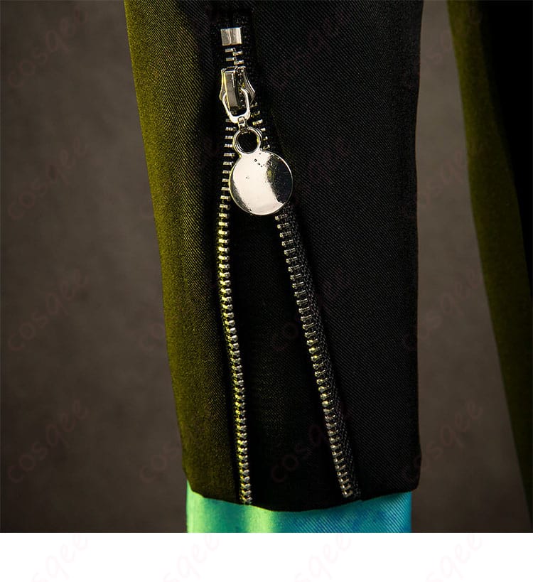 ペルソナ3 リロード 山岸風花 コスプレ衣装 袖のジッパー装飾ディテール、袖部分のジッパー装飾が映る詳細画像。