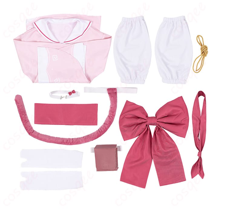 コスプレ衣装のセット内容を紹介する画像。全てのアイテムが揃った状態を展示。