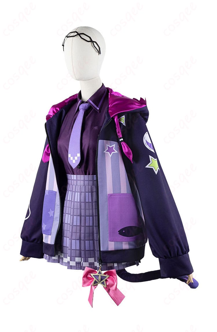 紫咲シオンコスプレ衣装の左側からのアングル。すべてのディテールを強調。