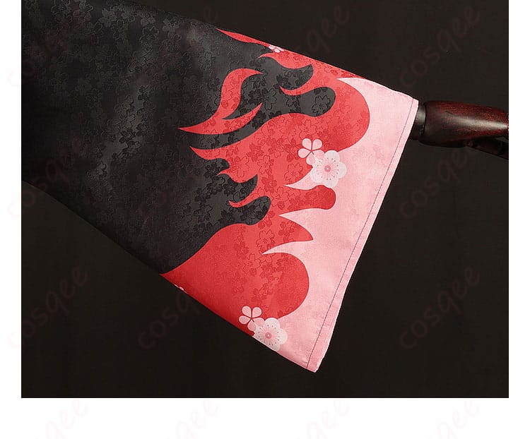 羽生田千鶴 コスプレ衣装 袖の装飾ディテール|細部にこだわった高い完成度