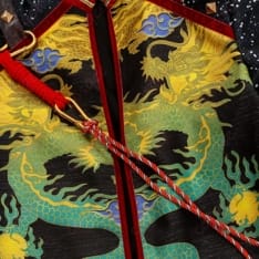 あんさんぶるスターズ！！ 影片みかの黄金天衣装を華やかに再現したコスプレ｜写真映え抜群でイベント活躍 - 4枚目の画像（サムネイル）