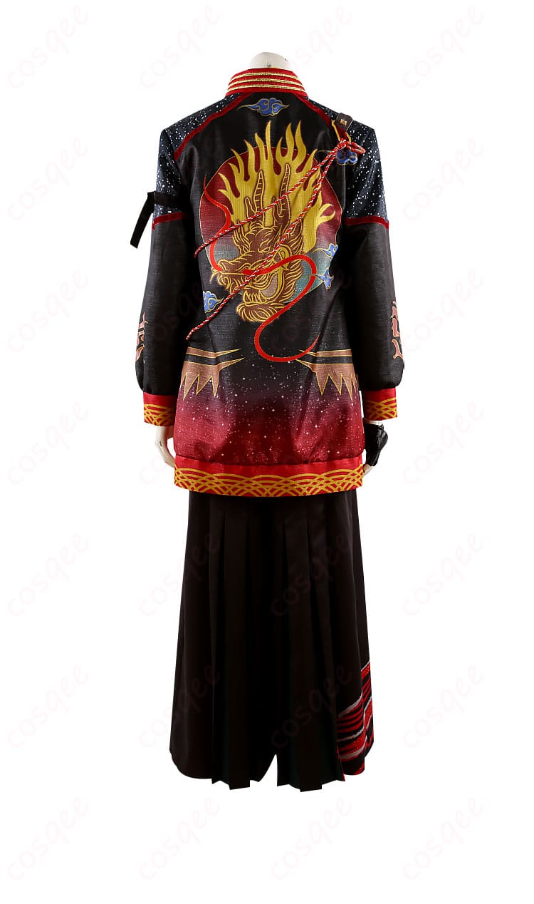 影片みか コスプレ衣装の背面から見た画像。背中のデザインと仕上げの精度をチェックできます。