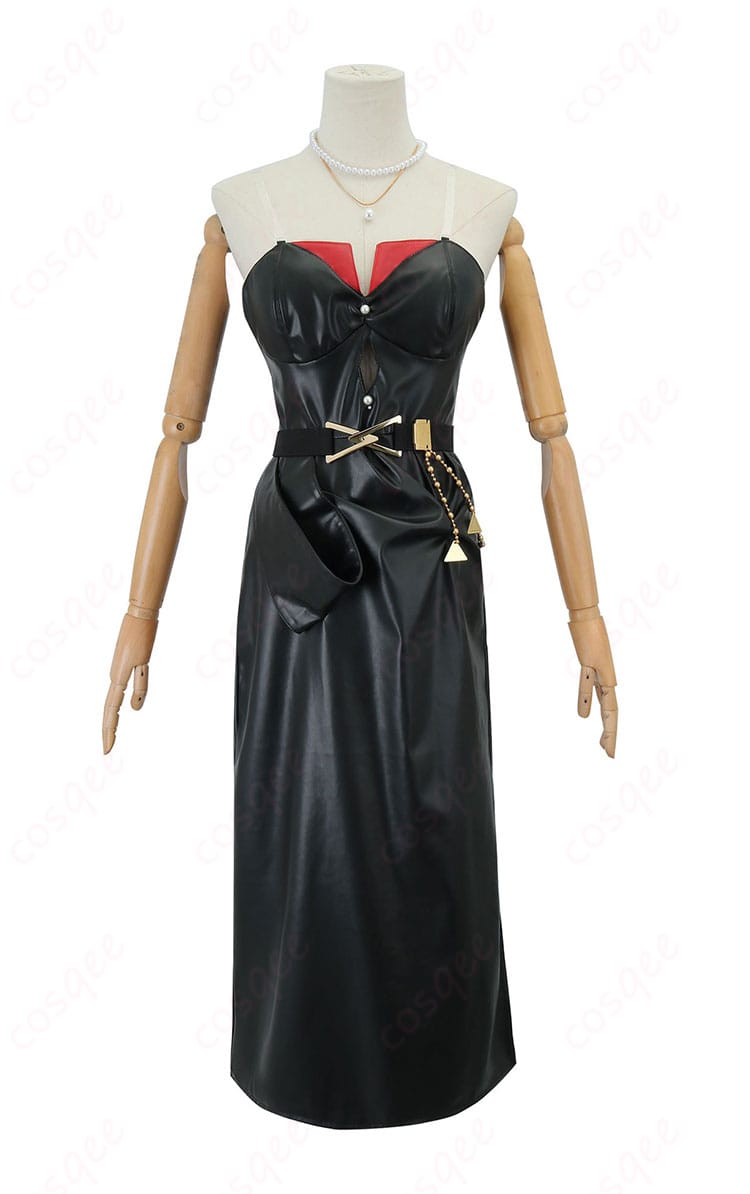 内搭服装の正面ディテール、デザインと素材の美しさが際立つ。