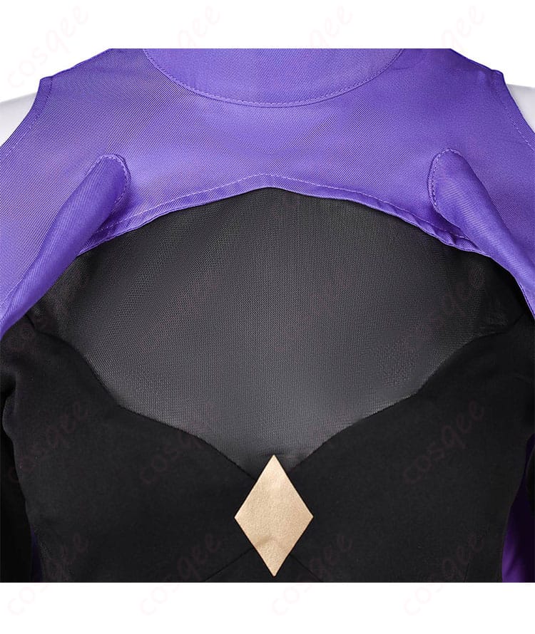 クレメーオ コスプレ衣装の前胸部分のディテール。精緻な刺繍や装飾が特徴。