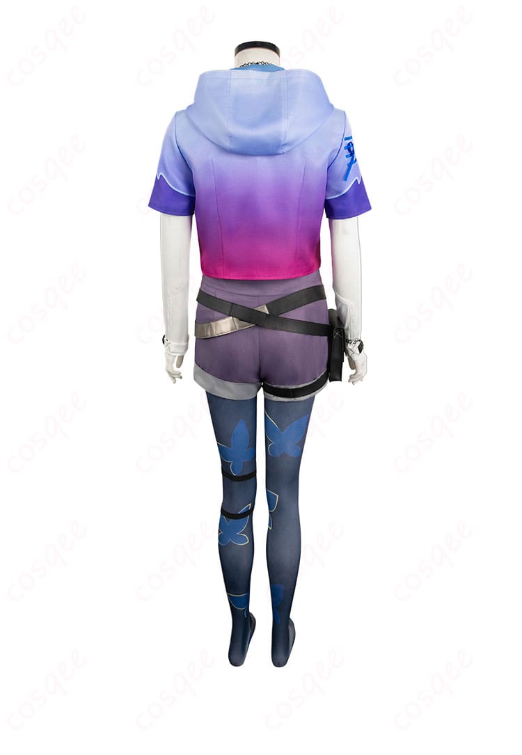 VALORANT クローヴ コスプレ衣装 背面のディテール。バックデザインがリアルに再現されています。