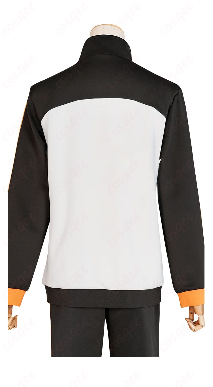 ナツキ・スバル コスプレ衣装の背面画像。後ろ姿のディテールも完璧に再現されています。