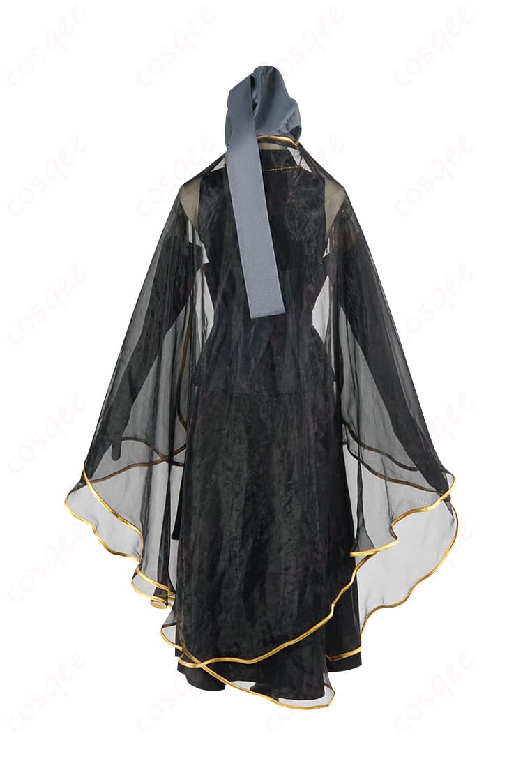 NARUTO -ナルト- 日向ヒナタ ウェディングドレスコスプレ衣装の背面画像。細部までリアルに再現されたデザイン。