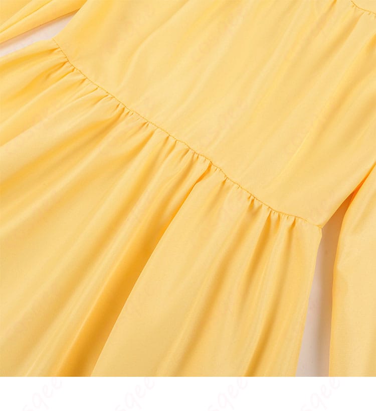 ソフィー・ハッター コスプレ衣装の腰部装飾。華やかなデザインが特徴。