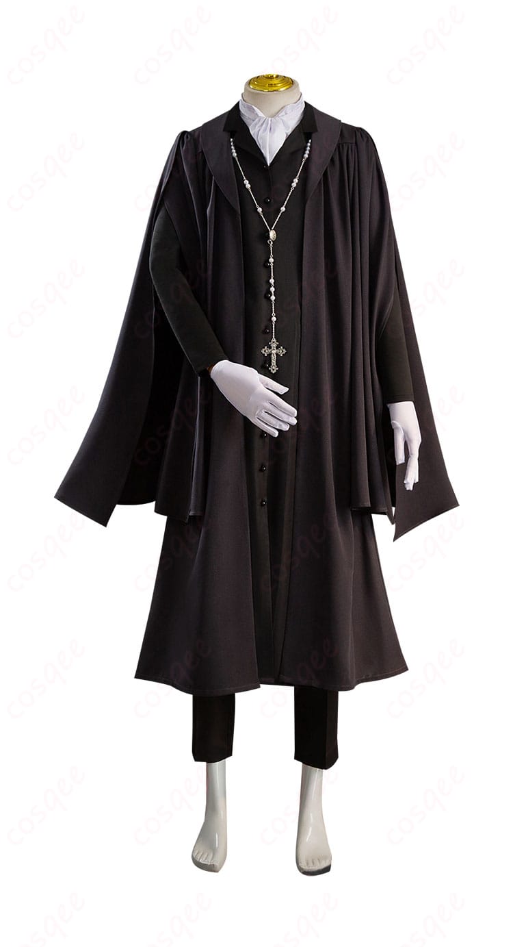 セバスチャン・ミカエリス コスプレ衣装の正面画像。ディテールにこだわり、完璧に再現されたデザイン。