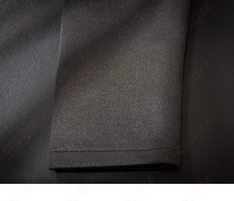 セバスチャン・ミカエリス コスプレ衣装の袖装飾の詳細。精緻なデザインが特徴です。