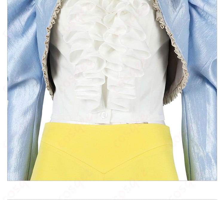 衣装の腰部分のデザイン、装飾が目を引く美しいディテール。