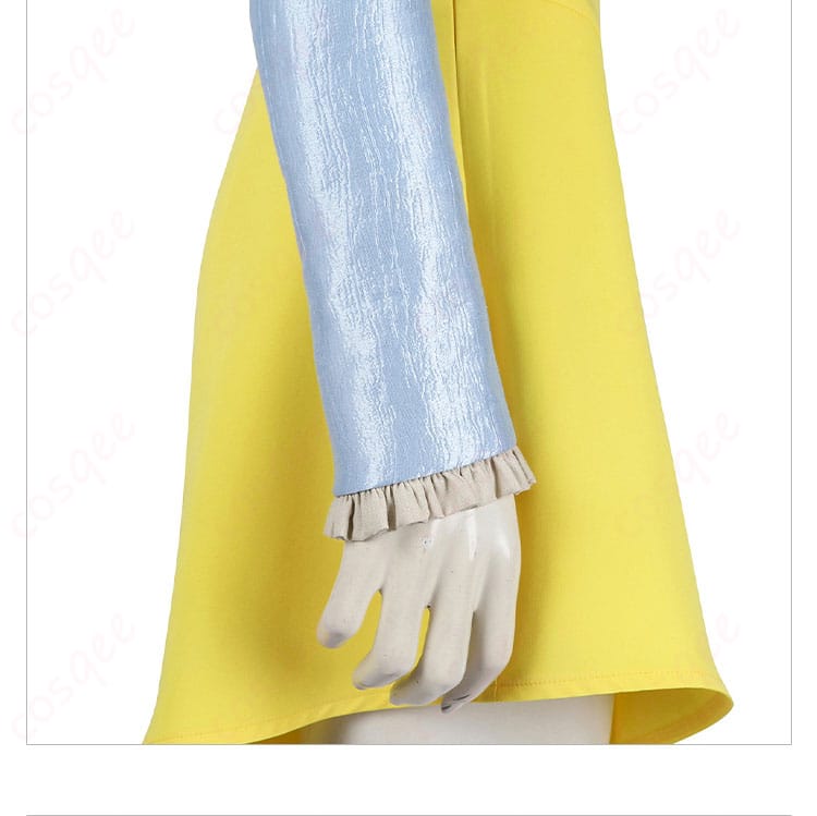 ベラ・バクスター衣装の袖部分の装飾を拡大して見せる画像、精密なディテール。