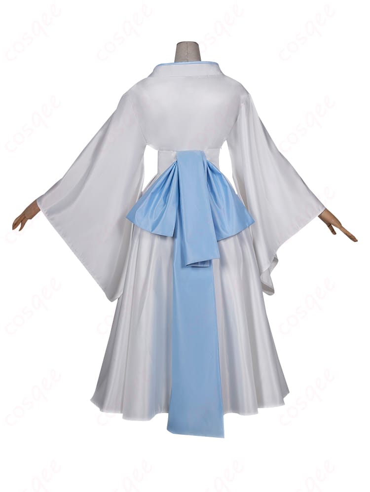 九条和音 コスプレ衣装(神化衣装)の背面、忠実再現された後ろ姿。