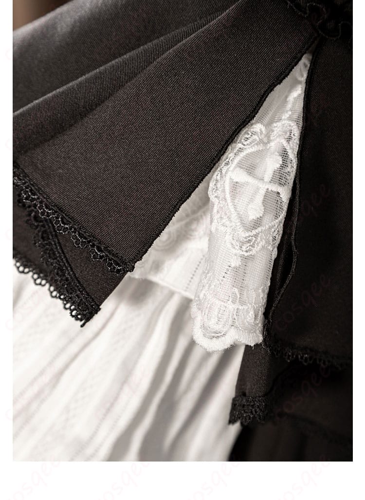 ゴスロリドレスのスカート部分の装飾、ヴィクトリカ・ド・ブロワの特徴。