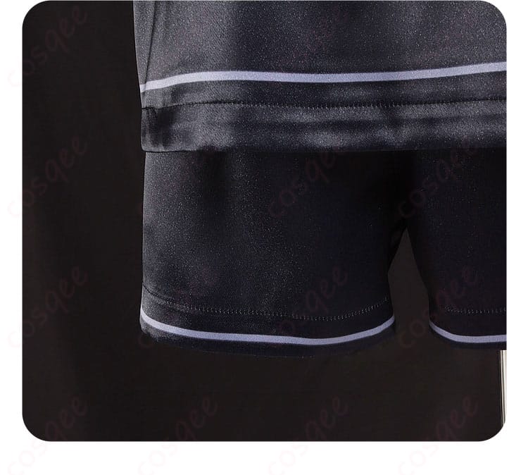 コスプレ衣装のパンツ部分の細部。快適さとデザイン性を兼ね備えたパンツ。