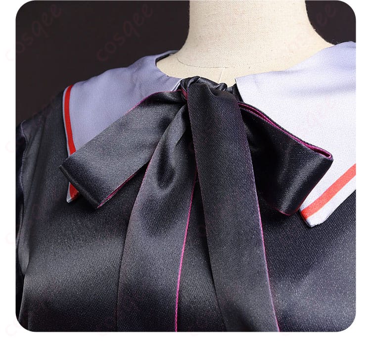 召使(アルレッキーノ)の衣装に付属する美しい領結の装飾。ディテールまでこだわったデザイン。